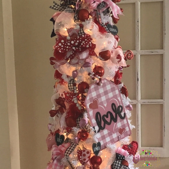 VALENTINE'S DAY 6 FT FULLY DECORATED HOLIDAY TREE RED PINK AND BLACK LOVE IS IN THE AIR